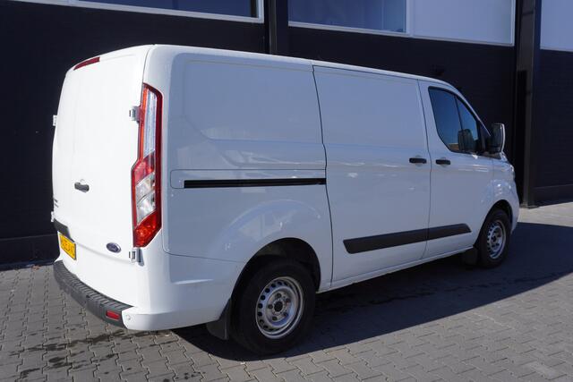 Ford TRANSIT CUSTOM 2.0 TDCI 130PK EURO 6 - Airco - Cruise - PDC - ¤ 19.950,- Excl.