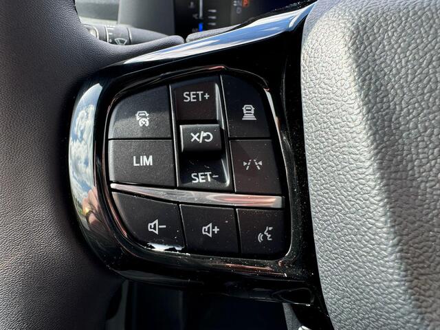 Ford TRANSIT CUSTOM 320 2.0 TDCI L2H1 Trend | Automaat 136pk | SCI | Adaptive cruise control | | 8-weg bestuurderstoel + passagiersbank | Stoelverwarming | Dodehoeksensoren | Navigatie | Elektrisch inklapbare spiegels | 16 inch lichtmetalen velgen | Full LED | Dual-zone clim