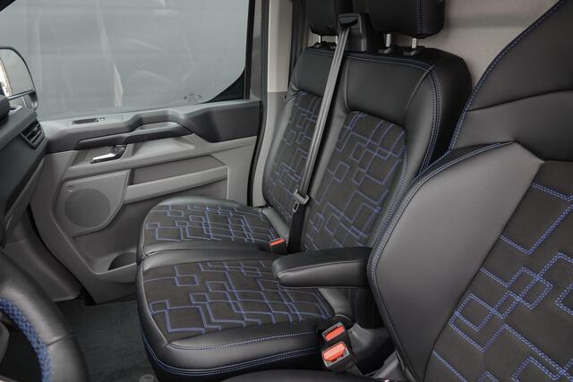 Ford TRANSIT CUSTOM L2H1 2.0Tdci 170Pk Aut. | MS-RT | AWD | 320 | 2xSchuifdeur | Achteruitrijcamera | Trekhaak | 19''