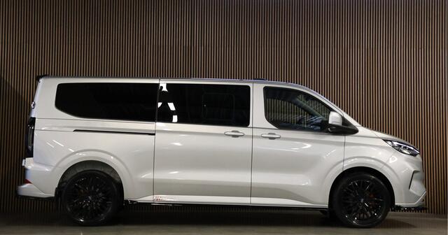 Ford TRANSIT CUSTOM 320 2.0 TDCI 170 PK L2H1 Limited DC | Dubbel Cabine | 360 Camera | Middenconsole | ACC | Blind Spot | Navigatie | Camera | CarPlay | Lane Assist | Elek. Trekhaak | 5-Zitter | BPM VRIJ