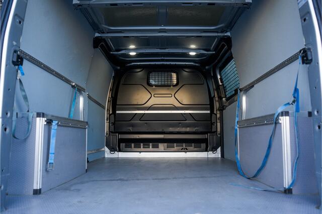 Ford TRANSIT CUSTOM L2H1 | 130pk | Automaat | LED | Camera | Stoelverw. | Cruise | Airco