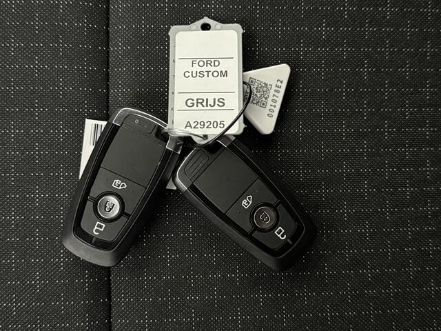 Ford TRANSIT CUSTOM 2.5 PHEV Lang Limited | 9-Persoons | Incl BPM excl BTW | Navigatie | Camera | Airco | Cruise