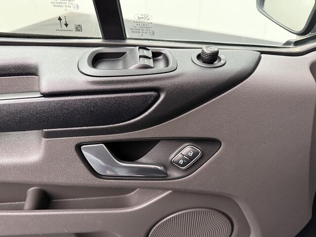Ford TRANSIT CUSTOM 2.0TDCi 130PK Lang Limited | Euro 6 | Camera | Multimedia | 3-Zits | Airco | Cruise