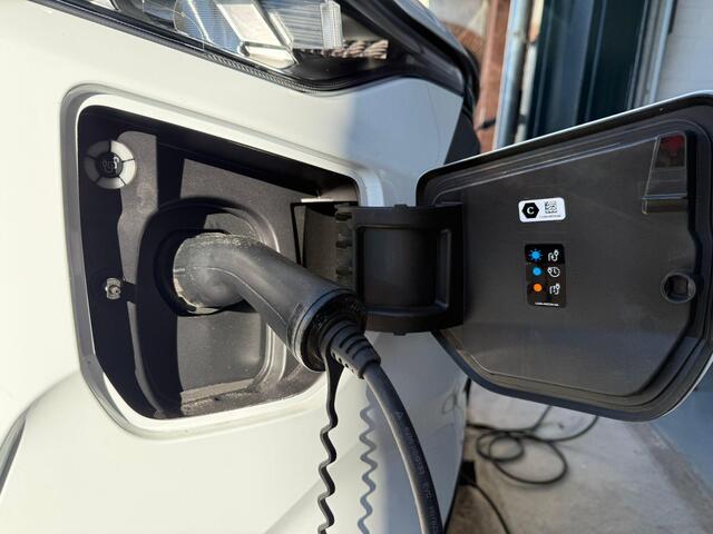 Ford TRANSIT CUSTOM 340 2.5 PHEV L2H1 Trend Plug-in Hybrid - Nieuw!! 3 stuks op voorraad