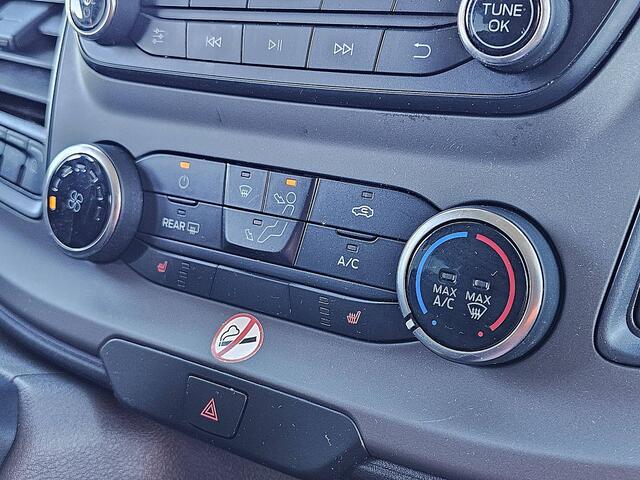 Ford TRANSIT CUSTOM 320 2.0 TDCI L2H1 DC Automaat Airco Cruise Control PDC Achterdeuren Trekhaak