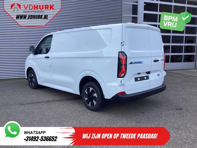 Ford TRANSIT CUSTOM E-Transit Trend 65 kWh 330 km WLTP 218 pk Garantie t/m 2027/ LED/ Standkachel/ Snellader/ 2.3t Trekverm./ Stoelverw./ Carplay/ Climate/ Camera/ PDC/ Cruise
