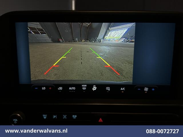 Ford TRANSIT CUSTOM 2.0 TDCI 136pk L2H1 Euro6 Airco | Camera | LED | Apple Carplay | Cruisecontrol Android Auto, Verwarmde voorruit, Parkeersensoren, Bijrijdersbank, 2800kg trekvermogen