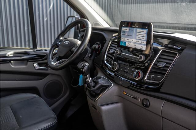 Ford TRANSIT CUSTOM 2.0 TDCI L2H1 | 170PK | Trail | DC 5-Persoons | Camera | Carplay | Lederen interieur