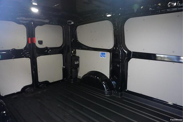 Ford TRANSIT CUSTOM 300S 150PK Limited BPM VRIJ!! Navi, Cam, Adap. Cruise, 17" LM, Trekhaak!! NR. A181