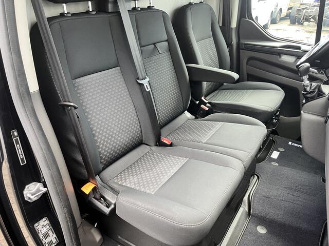 Ford TRANSIT CUSTOM 300 2.0 TDCI L2H1 Dubbele schuifdeur Airco Cruise control 3-Persoons Telefoonverbinding Navigatiesysteem Achterruitrij camera Parkeersensoren voor en achter Schuifdeur Euro 6