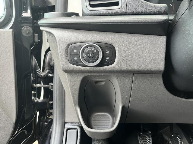 Ford TRANSIT CUSTOM 300 2.0 TDCI L2H1 Dubbele schuifdeur Airco Cruise control 3-Persoons Telefoonverbinding Navigatiesysteem Achterruitrij camera Parkeersensoren voor en achter Schuifdeur Euro 6