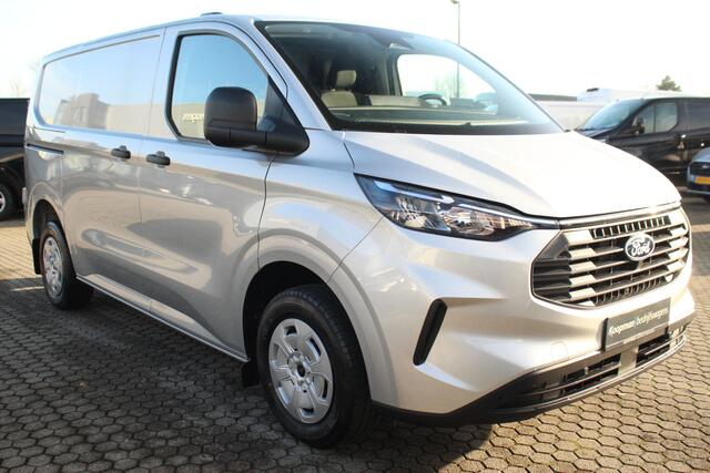 Ford TRANSIT CUSTOM E-Transit 320 L1H1 Trend | 65kWh | 160kW/218pk | Trekgewicht 2300kg | Camera | Carplay/Android | Cruise | Lease 681,- p/m