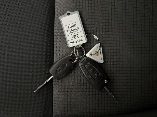 Ford TRANSIT CUSTOM 2.0TDCI 9-Persoons | Kombi | Personenbus | ¤ 19965,-- incl BTW | Airco