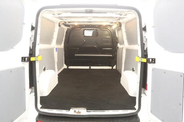 Ford TRANSIT CUSTOM 2.0 TDCI L2H1 170PK | Aut. | Airco | Cruise | Camera | 3 Zits | Trekhaak | Carplay | Navi | Parkeersens.