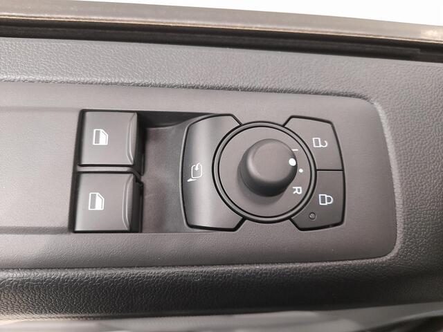 Ford TRANSIT CUSTOM 300 2.0 TDCI L2H1 Trend Nieuw Model Navi Cruise Camera Parkeersensoren Trekhaak