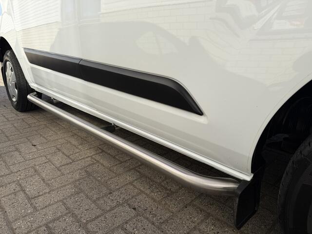 Ford TRANSIT CUSTOM 280 2.0 TDCI 130pk L1H1 Trend / vaste prijs rijklaar ¤ 13.950 ex btw / euro 6 diesel / bpm vrij / trekhaak 2500 kg / airco / cruise / navigatie / pdc voor en achter