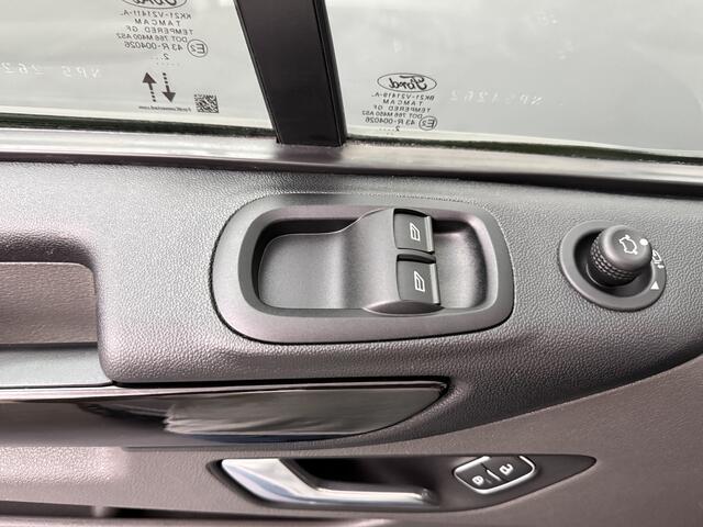 Ford TRANSIT CUSTOM 2.0TDCi 170PK Automaat Dubbele Cabine Sport | 2xSchuifdeur | Multimedia | Camera | Trekhaak