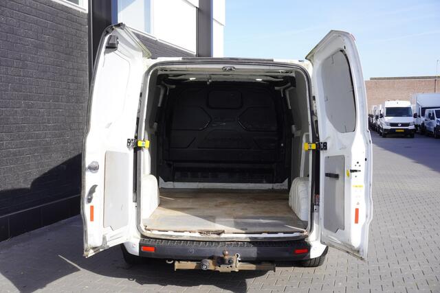 Ford TRANSIT CUSTOM 2.0 TDCI L2 130PK EURO 6 - Airco - Cruise - PDC - ¤14.900,- Excl.