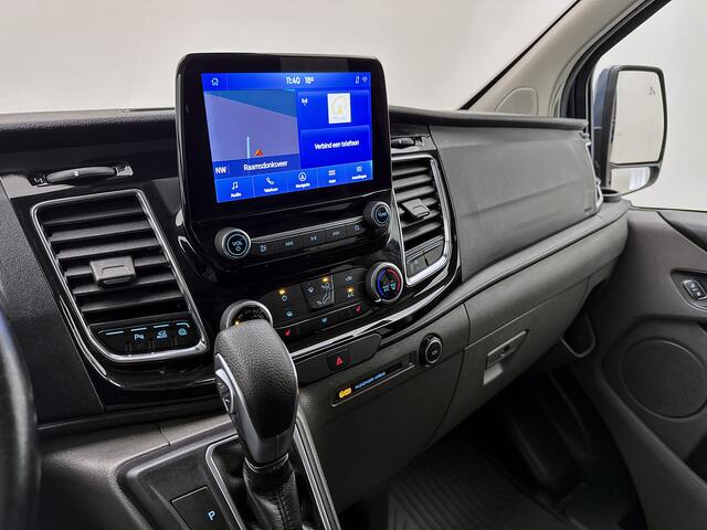 Ford TRANSIT CUSTOM 320 2.0 TDCI L2H1 Sport 185pk DC Schuifdeur L+R Navigatie Trekhaak Stoelverwarming Dubbele cabine