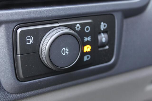 Ford TRANSIT CUSTOM 320 2.5 PHEV L2H1 Sport | SCI | 233pk | Inklapbare trekhaak | 19 inch lichtmetalen Sport velgen (mat zwart) | Verwarmbaar stuurwiel | Navigatie systeem | B&O speakers