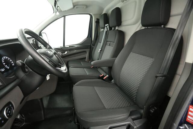 Ford TRANSIT CUSTOM 2.0 L1H1 | Airco | Cruise | Camera | 3 Zits | Trekhaak | Parkeersens.