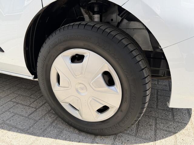 Ford TRANSIT CUSTOM 300 2.0 TDCI 130pk L2H1 Trend / euro 6 / vaste prijs rijklaar ¤ 12.950 ex btw / lease vanaf ¤ 218 / airco / cruise / navigatie / camera / trekhaak 2700 kg !