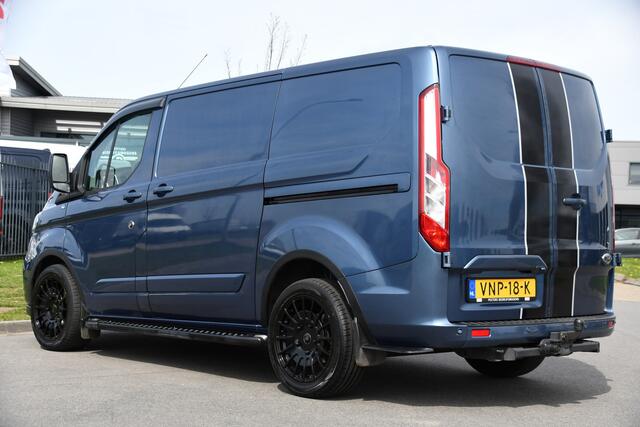 Ford TRANSIT CUSTOM 2.0 TDCI L1H1 Sport Edition Camera, Cruise, Carplay, 130pk, Sensoren, Trekhaak, Leder, LED, 2 x Schuifdeur, Stoelverwarming, Uniek!