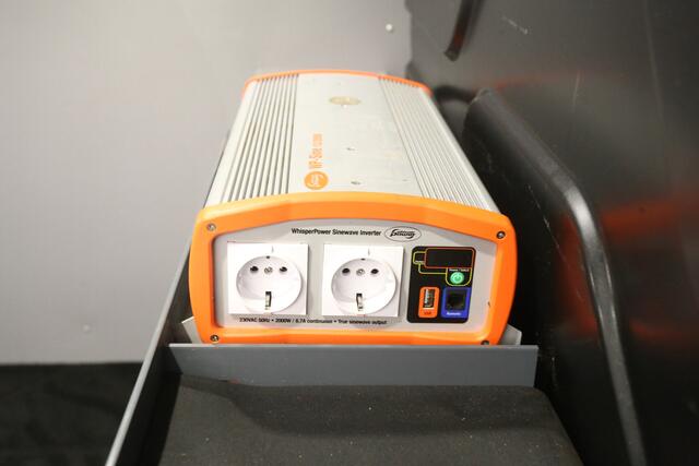 Ford TRANSIT CUSTOM 2.0 TDCI L1H1 | Airco | Cruise | 3 Zits | Trekhaak | Parkeersens.