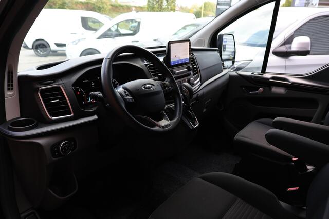 Ford TRANSIT CUSTOM 320 2.0 TDCI 170 PK L2H1 Limited DC | ACC | Blind Spot | Elek stoelen | CarPlay | Camera | Navigatie | Trekhaak | Dubbel cabine | DAB | PDC V+A | MF Stuur | 5-Zitter | Nieuwe APK | Dealer onderhouden | NAP Logisch | NL Auto