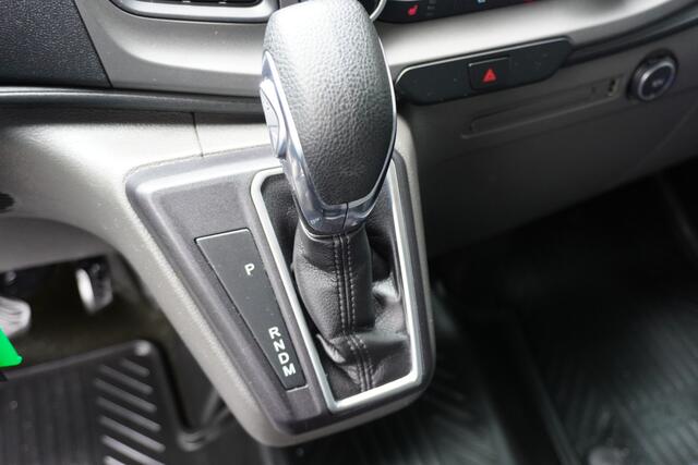 Ford TRANSIT CUSTOM 131pk Automaat L1H1 Trekhaak Airco Cruise control Parkeersensoren Stoelverwarming Bluetooth Euro6 Achterklep