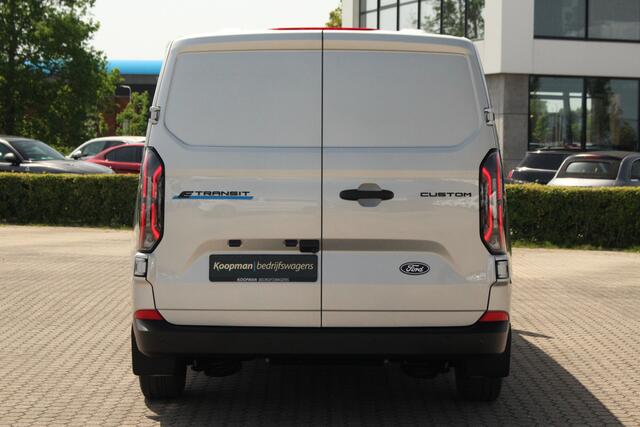 Ford TRANSIT CUSTOM E-Transit 320 L2H1 Trend | 71 kWh | 160kW/218pk | Stoelverwarming | Camera | Carplay/Android | Cruise | Lease 681,- p/m