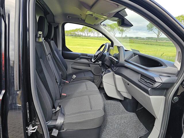 Ford TRANSIT CUSTOM 320 2.0 TDCI L1H1 L1H1 Navi Trekhaak Airco ACC Dodehoeksensor 150Pk Euro6 BPM-Vrij