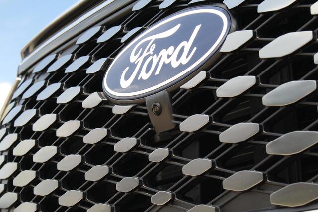 Ford TRANSIT CUSTOM E-Transit 340 L2H1 Limited | 71 kWh | 160kW/218pk | Driver Assist | Adap. Cruise | Camera | Carplay/Android | Lease 771,- p/m