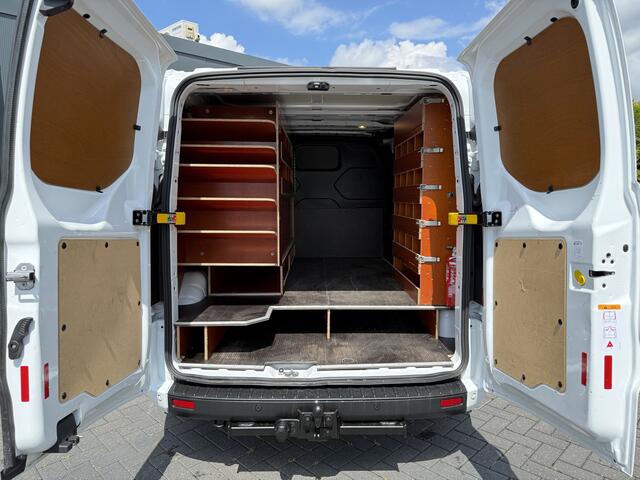 Ford TRANSIT CUSTOM 2.0 TDCI E6 / L1H1 / 1e EIG. / INRICHTING / 2.5 TONS TREKHAAK / 3-ZITS / AIRCO / CRUISE / LED