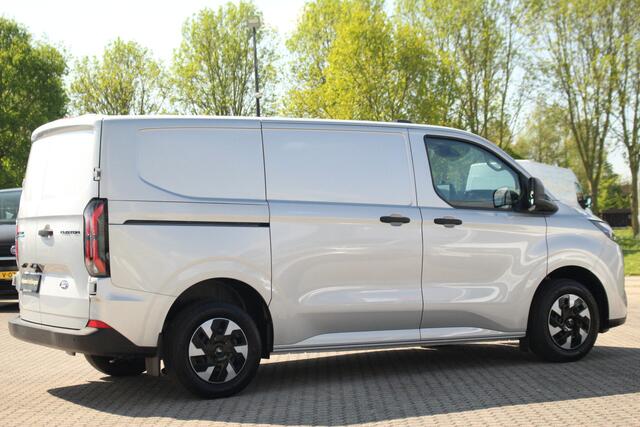 Ford TRANSIT CUSTOM E-Transit 320 L1H1 Trend | 71 kWh | 160kW/218pk | Stoelverwarming | Camera | Carplay/Android | Cruise | Lease 681,- p/m