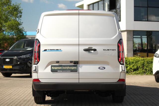 Ford TRANSIT CUSTOM E-Transit 320 L1H1 Trend | 71 kWh | 160kW/218pk | Stoelverwarming | Camera | Carplay/Android | Cruise | Lease 681,- p/m