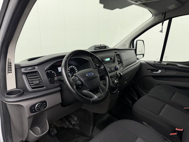 Ford TRANSIT CUSTOM 2.0TDCI Imperiaal | Trekhaak | Euro 6 | Airco | Cruie | 3-Zits | Betimmering