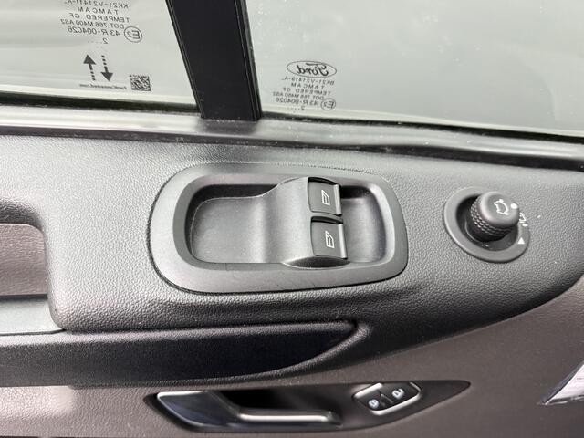Ford TRANSIT CUSTOM 2.0TDCI 130PK Dubbele Cabine | 6-Persoons | Navigatie | Camera | Airco | Cruise | Trekhaak