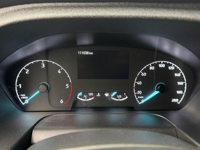 Ford TRANSIT CUSTOM 2.0TDCI 130PK Dubbele Cabine | 6-Persoons | Navigatie | Camera | Airco | Cruise | Trekhaak