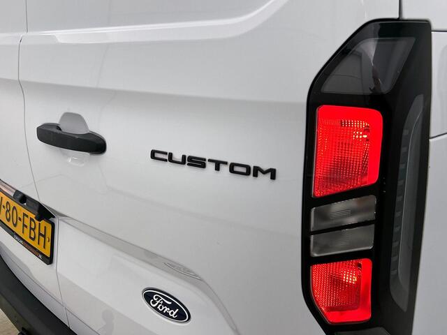 Ford TRANSIT CUSTOM 300 2.0 TDCI L2H1 Trend Airco Cruise Navigatie Parkeersensoren Camera Carplay/ Android auto