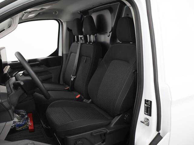 Ford TRANSIT CUSTOM E-Transit 320 | L1 H1 | TREND | 65 kWh | 328 KM RANGE | CLIMATE CONTROL | CARPLAY / ANDROID AUTO | STOELVERWARMING | SPIEGEL VERWARMING | ACHTERUITRIJCAMERA | VOORRUITVERWARMING | LAADRUIMTE PAKKET | VOORBEREIDING 2300 KG TREKHAAK