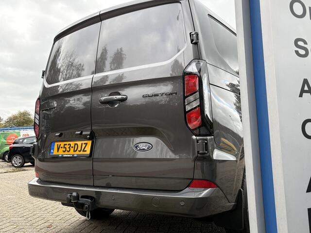 Ford TRANSIT CUSTOM 320 2.0 TDCI L2H1 Limited 136pk | Trekhaak | Stoel- & Stuurwielverwarming | Navigatie | LM Velgen | Doorschuifluik | Passagiersbank |