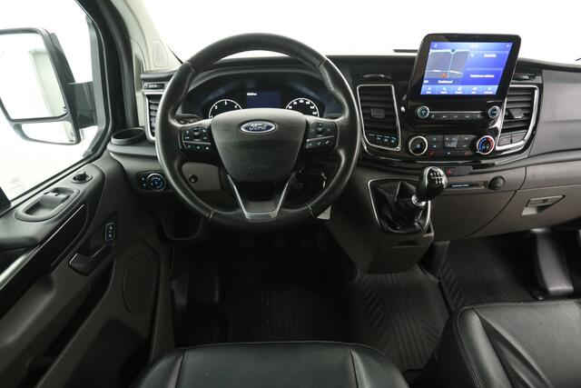 Ford TRANSIT CUSTOM 2.0 TDCI L2H1 185PK Sport | 2800KG Trekgew. | Airco | Cruise | Camera | Trekhaak | Carplay | 3 Zits | 2xSchuifdeur