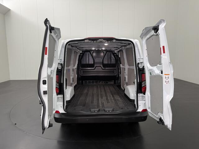 Ford TRANSIT CUSTOM 2.0TDCi 136PK Lang Business Digital Cockpit | Leder | Multimedia | Camera | Airco | Cruise | 3-Zits
