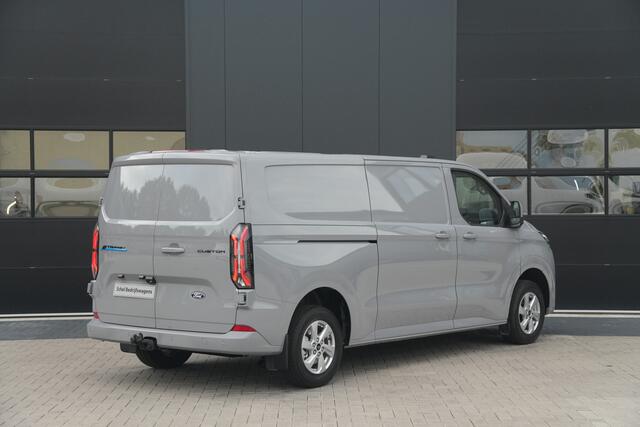 Ford TRANSIT CUSTOM E-Transit 320 L2H1 Limited 71 kWh 218pk - Trekhaak - ACC - B&O - Navi - Stoel/Stuurverwarming - 360 Camera - Blindspot - Rijklaar