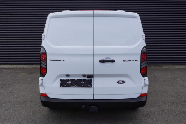 Ford TRANSIT CUSTOM 111pk L1H1 Trend Nieuw model Apple Carplay Camera Parkeersensoren Cruise control Digitaal Dashboard Trekhak