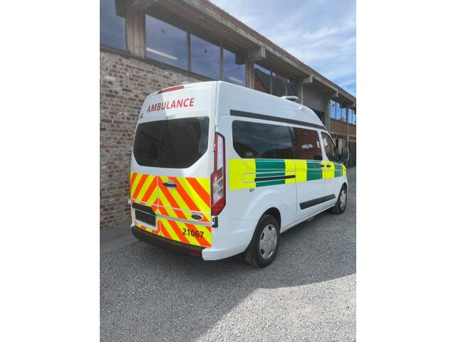 Ford TRANSIT CUSTOM L2H2 Ambulance