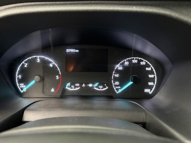 Ford TRANSIT CUSTOM 2.0TDCi 130PK Limited Dubbele Cabine | 2xSchuifdeur | Navigatie | Camera | Airco | Cruise | Trekhaak
