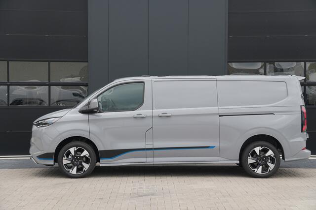 Ford TRANSIT CUSTOM E-Transit 340 L2H1 Sport 71 kWh 218pk - 2x Schuif - AGR Stoel - ACC - B&O - Navi - Stoel/Stuurverwarming - 360 Camera - Blindspot - Wegklapbare Trekhaak - Rijklaar