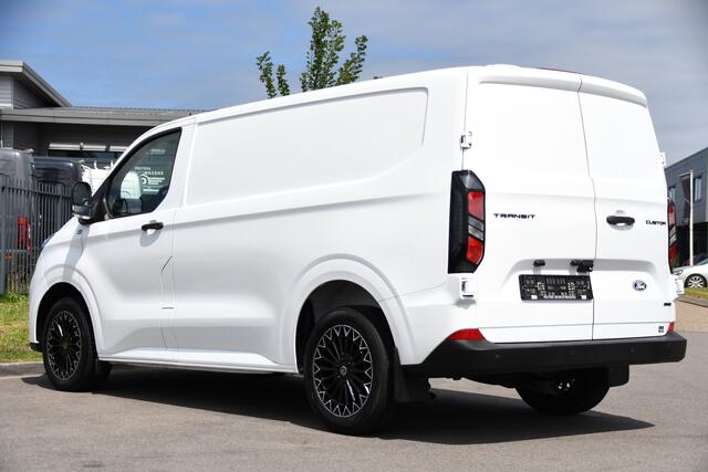 Ford TRANSIT CUSTOM 300 2.0 TDCI L1H1 AWD PB Edition Camera, Adaptieve Cruise, Carplay, 4x4, Virtual, 136pk, Automaat, LED, Multimedia, Sensoren, Uniek!